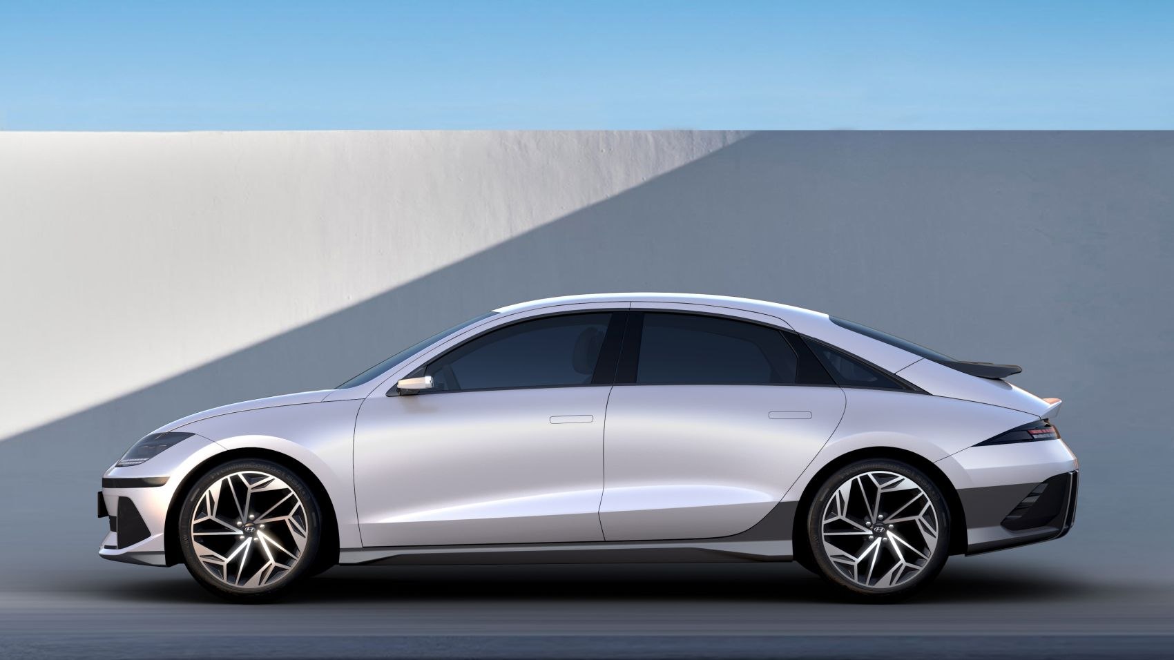 Hyundai IONIQ 6 technical specifications and fuel economy